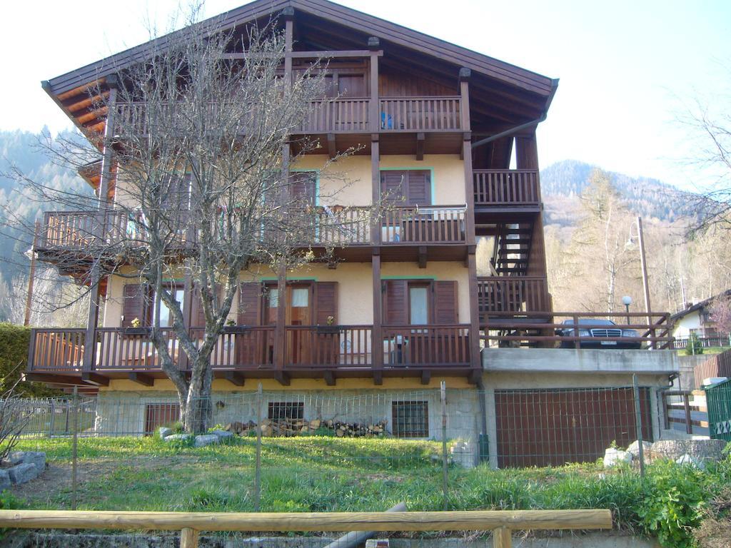 Chalet Madonna Di Campiglio Cin Itzero22143C2Qnjk2Ace Cipat Zero22143-At-Zero69206 Apartment Bilik gambar